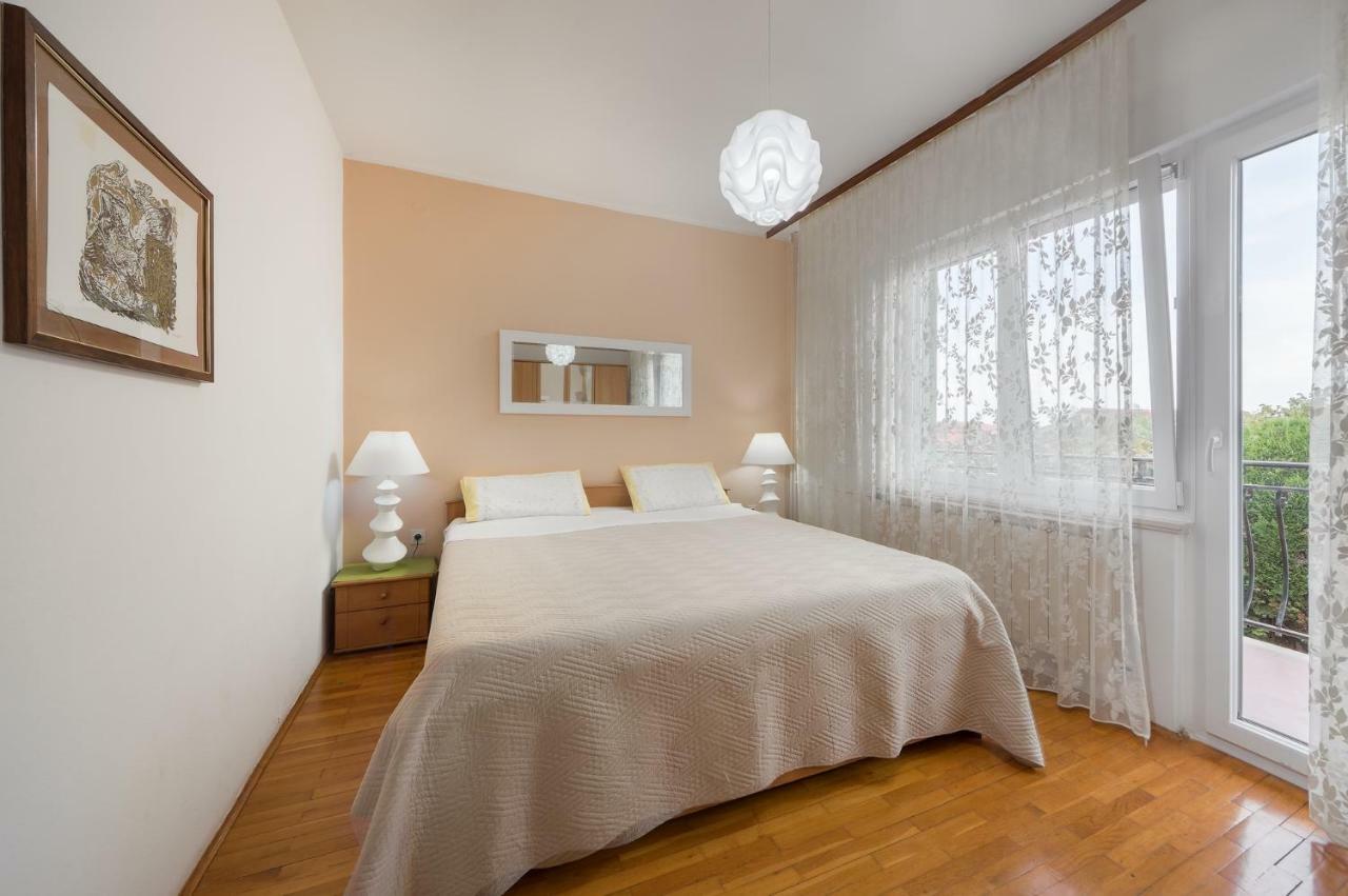 Apartment Lala & Nina Банджоле Экстерьер фото